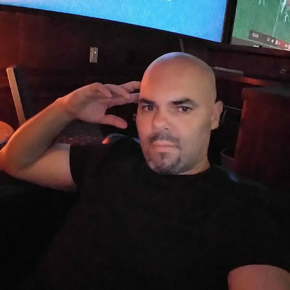 Meet your Posher, Cesar